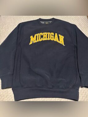 Vintage University of Michigan Embroidered Sweatshirt Large Steve & Barry’s